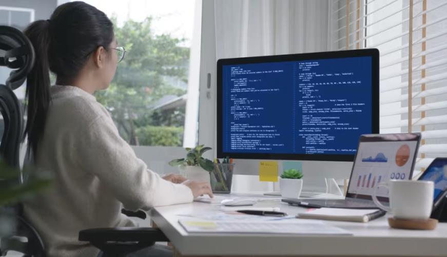 乌伊岭区企业数字化解决方案：机器学习赋能商业模式升级的核心路径